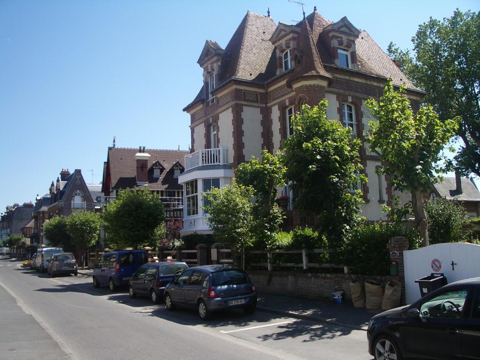 La Maison D'Emilie Houlgate Exteriér fotografie